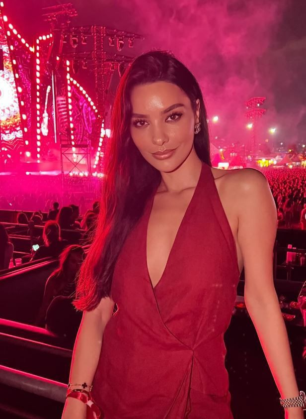 "Üvey Anne" dizisinin Serap Kutlu’su Hazal Filiz Küçükköse'dan estetik iddialarına tarihi kapak: Güzelliği tesadüf değilmiş! - Resim: 13