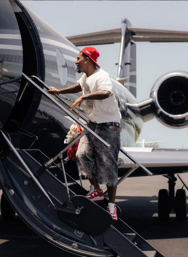 Dünya yıldızı futbolcu Jadon Sancho ve rapçi sevgilisi Saweetie’ ile Sirkeci paparazzilere yakalandı: Köşe bucak saklandılar! - Resim : 7