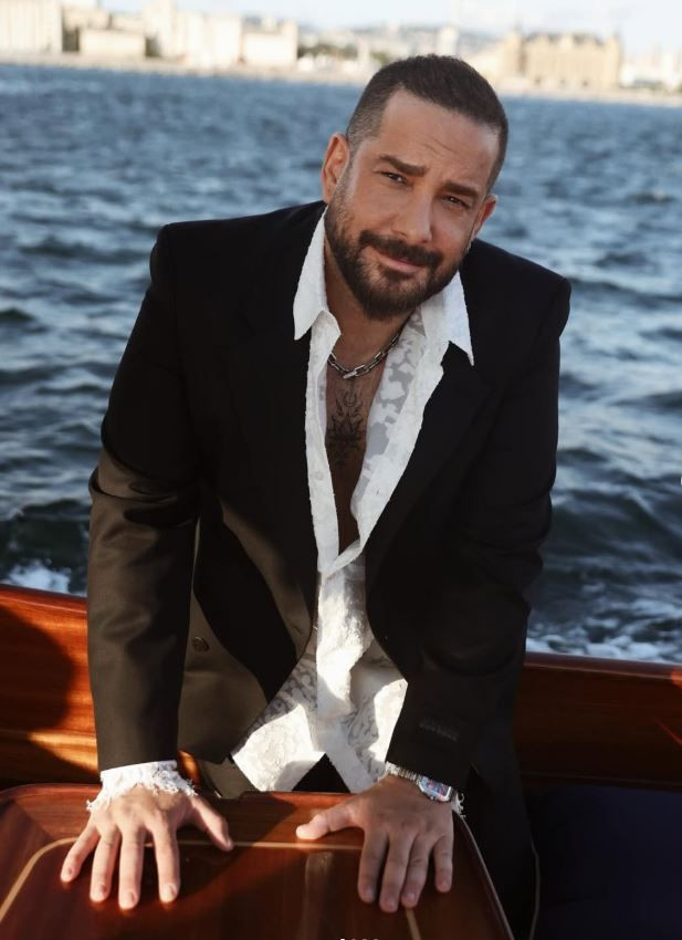 Enis Arıkan ‘Ezgi Mola' sorusuna bile katlanamadı: Daha düne kadar çifte kumrular gibiydiniz! - Resim: 40