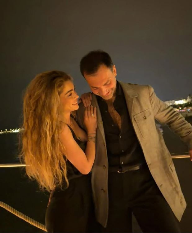 Ünlü oyuncu Alaattin Çakıcı'ya gelin oluyor! "Sonraki Bölüm" notuyla yüzüğü taktı - Resim: 8