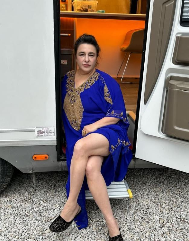 Sanat dünyasına isyan etmişti! Esra Dermancıoğlu Türkiye’yi terk etti - Resim: 5