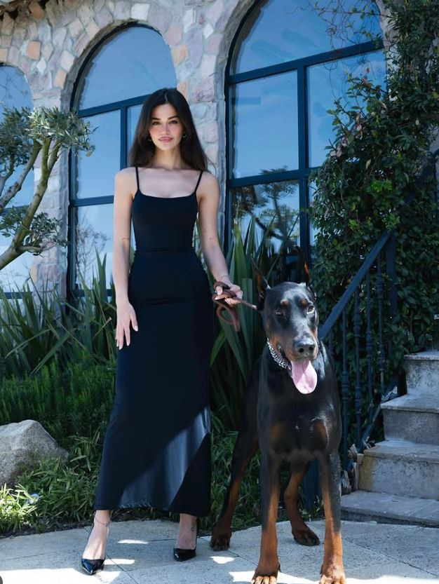 Kerem Bürsin’den Selin Yağcıoğlu’na ‘Güzellik Kızı’ ilanı: Resmen sevgili mi? - Resim : 8