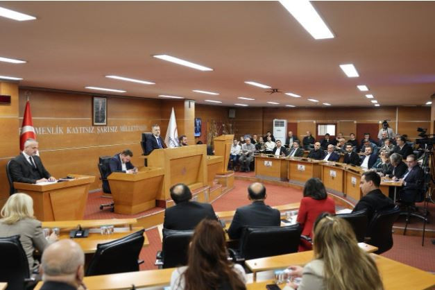 AKP’li başkan vekili 30 kişiyi işten çıkarmış Bayrampaşa Belediye Başkanı yerine gelmişti - Resim : 1