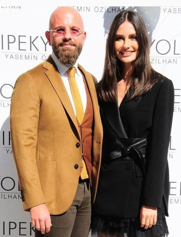 Yasemin Ergene’den ayrılan İzzet Özilhan eğlencede yakalandı: Bekar hayatına hızlı giriş yaptı - Resim: 35