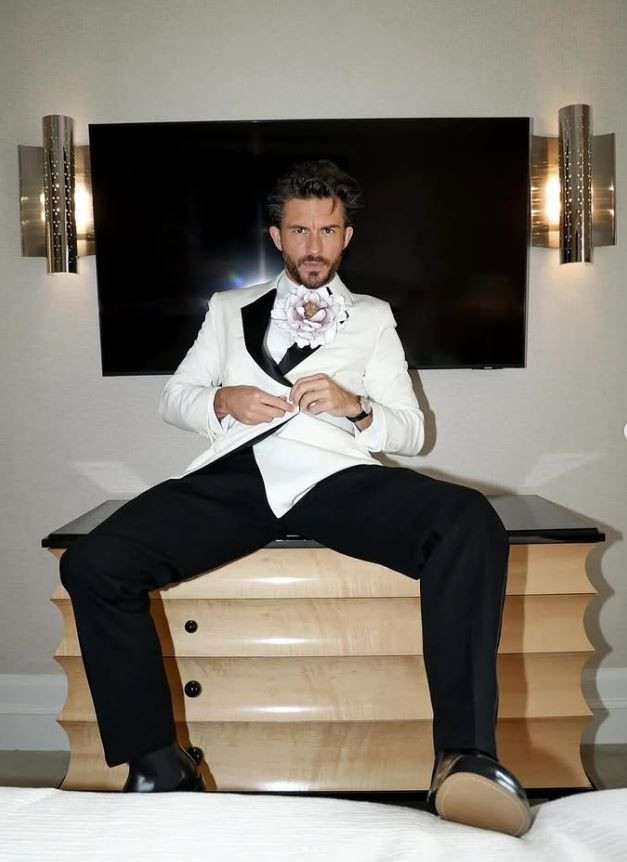 2025 yılının yaşayan en seksi erkeği Jonathan Bailey seçildi! Bridgerton ve Wicked’in yıldızı eşcinsel olduğunu açıklamıştı - Resim: 23