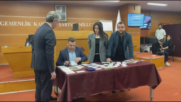 Bayrampaşa'daki seçimi AKP'nin adayı İbrahim Akın kazandı - Resim : 12