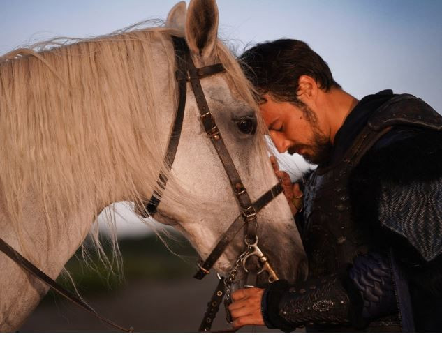 Mert Yazıcıoğlu'nun 'Kuruluş Orhan'dan alacağı ücret dudak uçuklattı - Resim: 15