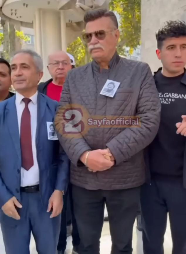 Yeşilçam'ın usta oyuncusu Engin Çağlar'ın cenazesinde büyük saygısızlık Fotoğraf çekme yarışına girdiler - Resim : 1
