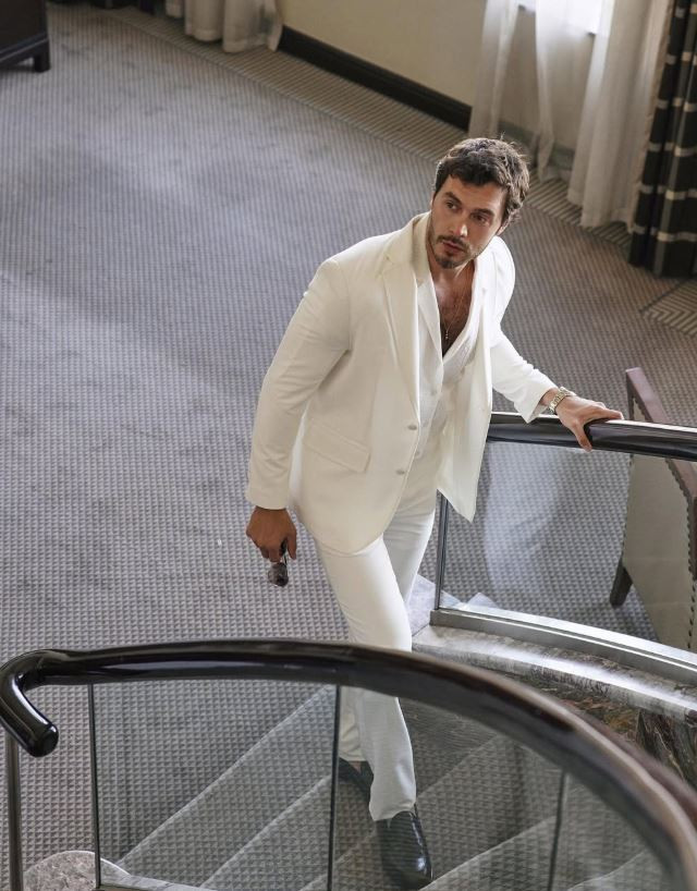 Dizi setinde yürekleri ağza getiren kaza! Başrol oyuncusu İsmail Ege Şaşmaz apar topar ameliyata alındı - Resim : 3