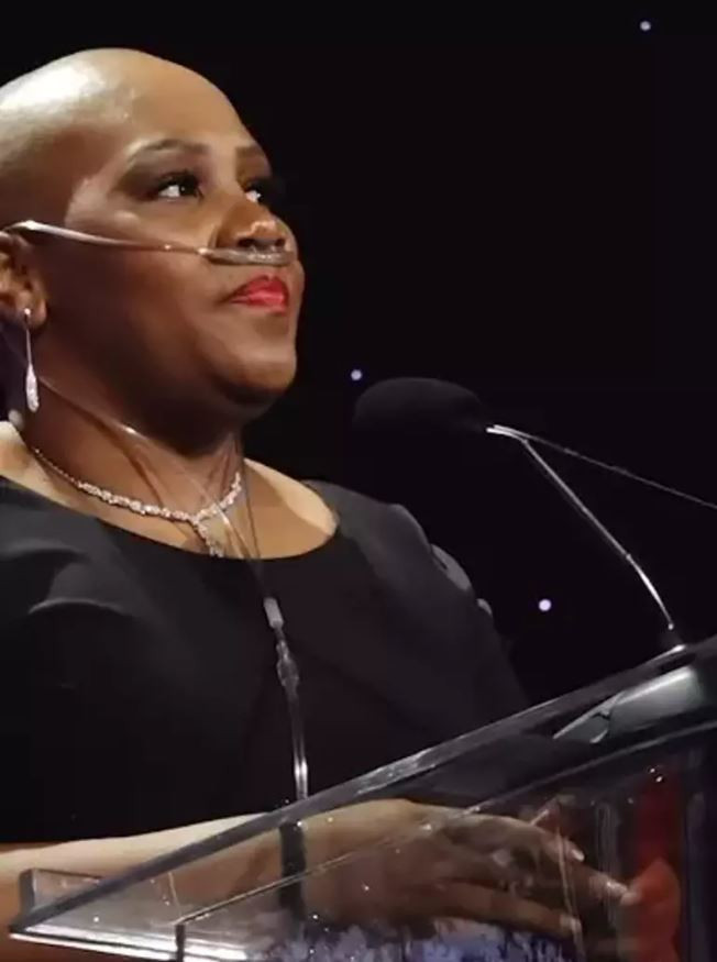 Dünyaca ünlü dansçı Donyelle Jones’tan acı haber! 46 yaşında meme kansere yenik düştü - Resim : 6