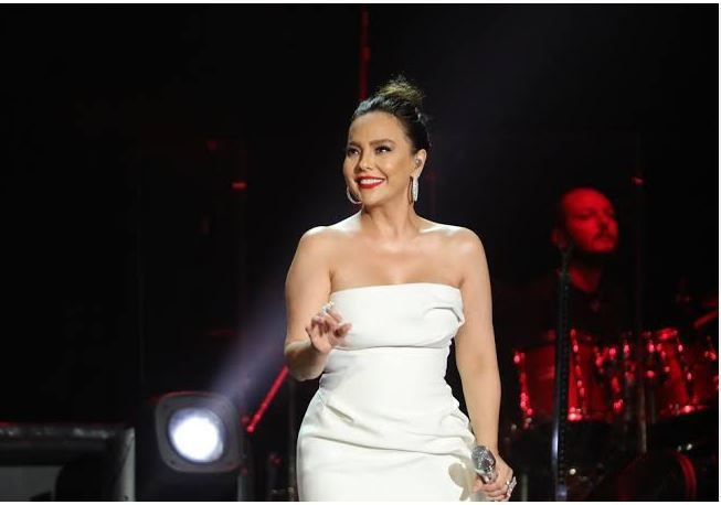 Ebru Gündeş'in evliliğini ihanet mi bitirdi? Magazin dünyası bu aşkı konuşuyor - Resim: 10