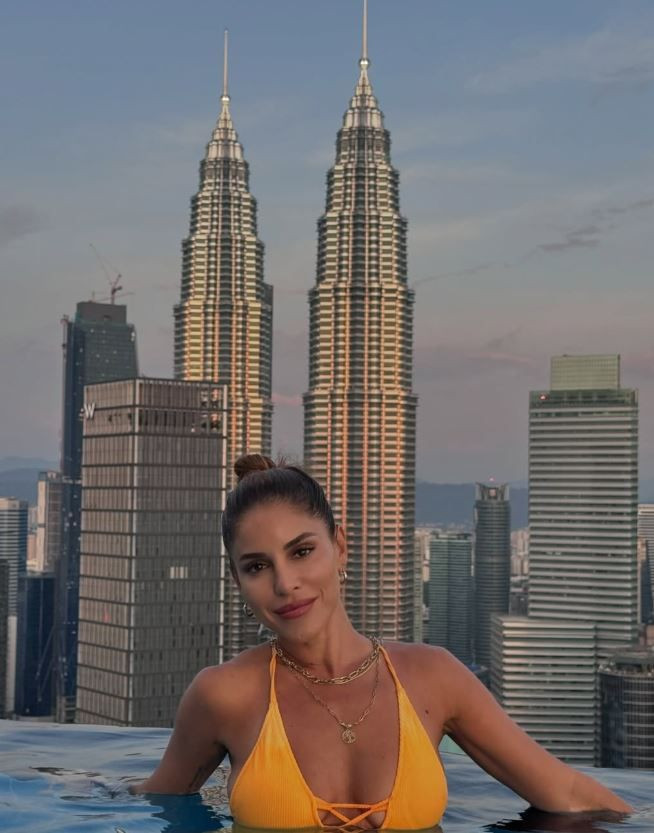 Oyunculuğu bırakıp ülkeyi terk etmişti! Cihan Ünal'ın kızı Irmak Ünal’dan kötü haber - Resim: 7