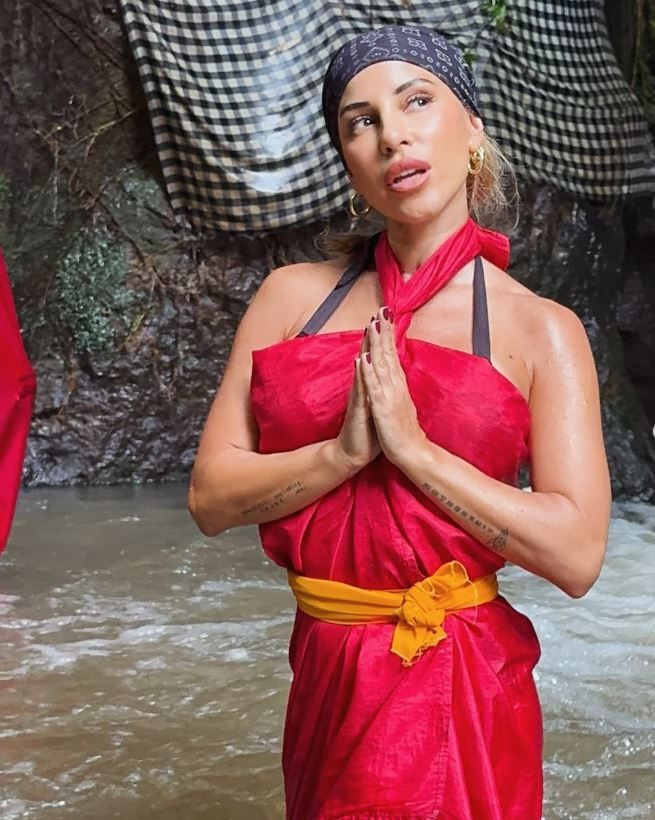 Oyunculuğu bırakıp ülkeyi terk etmişti! Cihan Ünal'ın kızı Irmak Ünal’dan kötü haber - Resim: 3