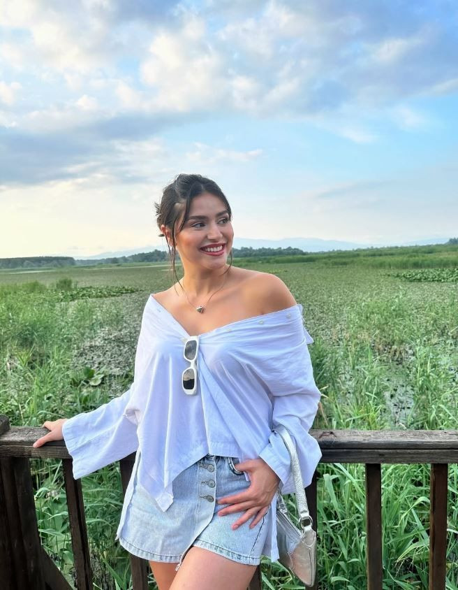 Survivor Ayşe Yüksel’in başörtülü ve dekolteli pozları tepki topladı! Ne dediler, ne yanıt verdi? - Resim: 19