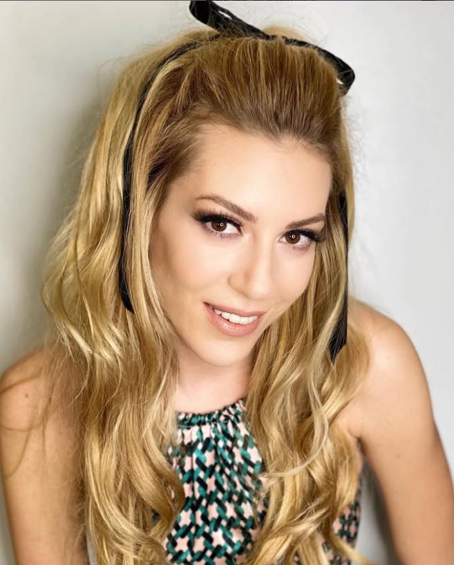 Sinem Kobal kızlarıyla doğayla baş başa: Mutluluk pozları mest etti! - Resim: 23