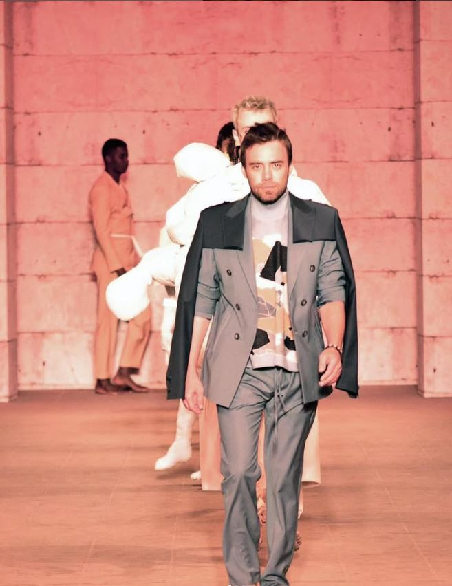 Ünlü şarkıcı Murat Dalkılıç'ın son hali hayranlarını endişelendirdi! 12. kez bıçak altına mı yattı? - Resim: 47