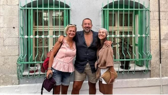 Ünlü komedyen Ata Demirer sevgilisi Dilara Alemdar aşıklar şehri Paris’te: 30 kilo verip bambaşka biri olmuştu! - Resim : 14