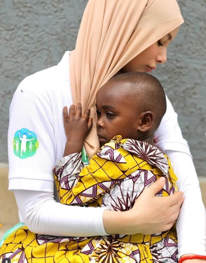Umuda Koşanlar Derneği'nin Kurucusu Gamze Özçelik ve eşi Reşhad Strik'ten romantik paylaşım: "Benim cennetim..." - Resim : 17