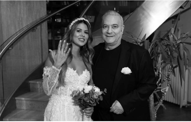 Eski eşlerine 10 milyon dolarlık ev bırakmış; Mehmet Ali Erbil'in serveti dudak uçuklattı! - Resim : 1