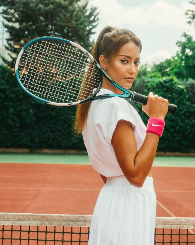 Best Model Şampiyonu Tuğba Melis Türk Umre'de duygusal anını paylaştı: Babaannesinin başörtüsünü takınca! - Resim : 9