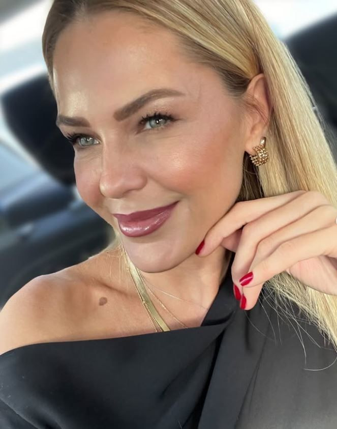 Mehmed Fetihler Sultanı’nın Halime Hatun'u Emine Ün’ün genç kalmasının sırrı ne? Kim der 48 yaşında! - Resim: 2