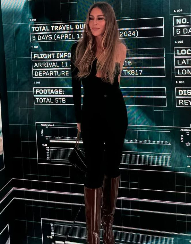 Sinem Kobal kızlarıyla doğayla baş başa: Mutluluk pozları mest etti! - Resim: 7