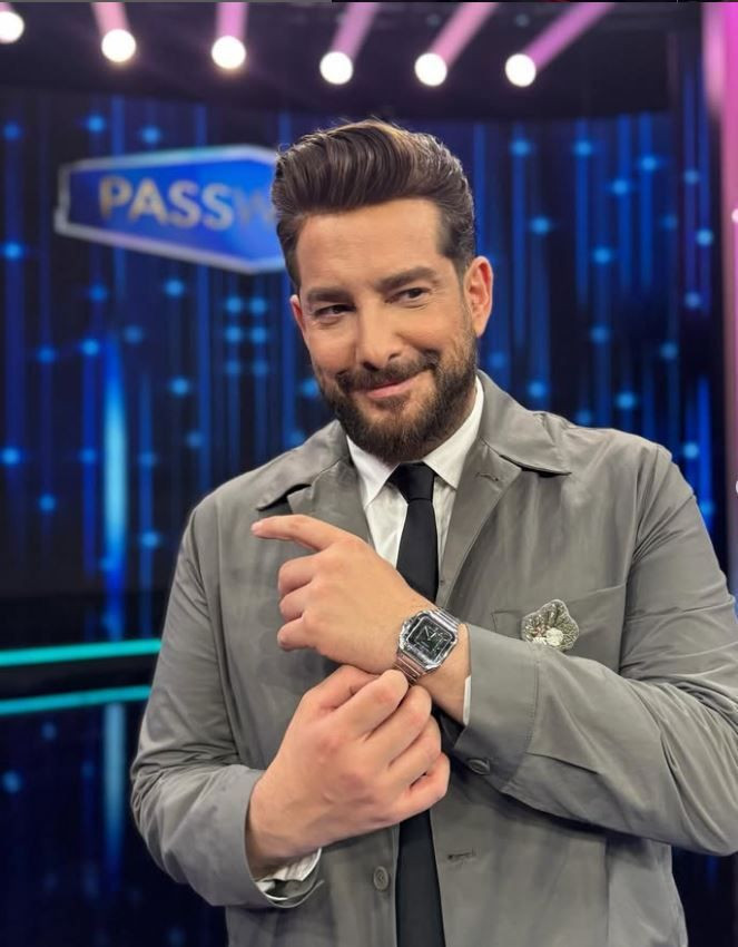 Enis Arıkan ‘Ezgi Mola' sorusuna bile katlanamadı: Daha düne kadar çifte kumrular gibiydiniz! - Resim: 43