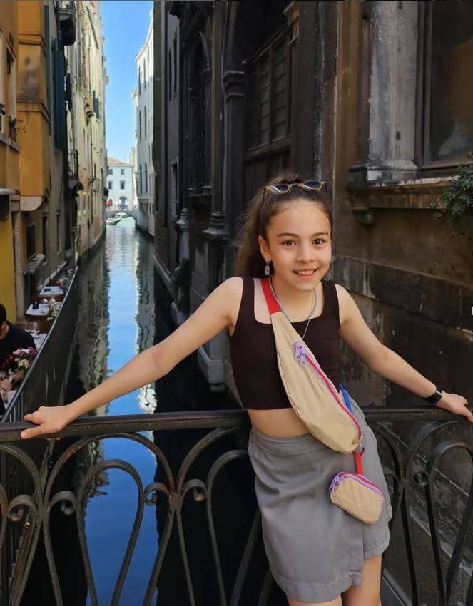 ‘Kardeşlerim’in minik Emel’i Aylin Akpınar büyüdü: İnanılmaz değişimi şoke etti! - Resim : 17