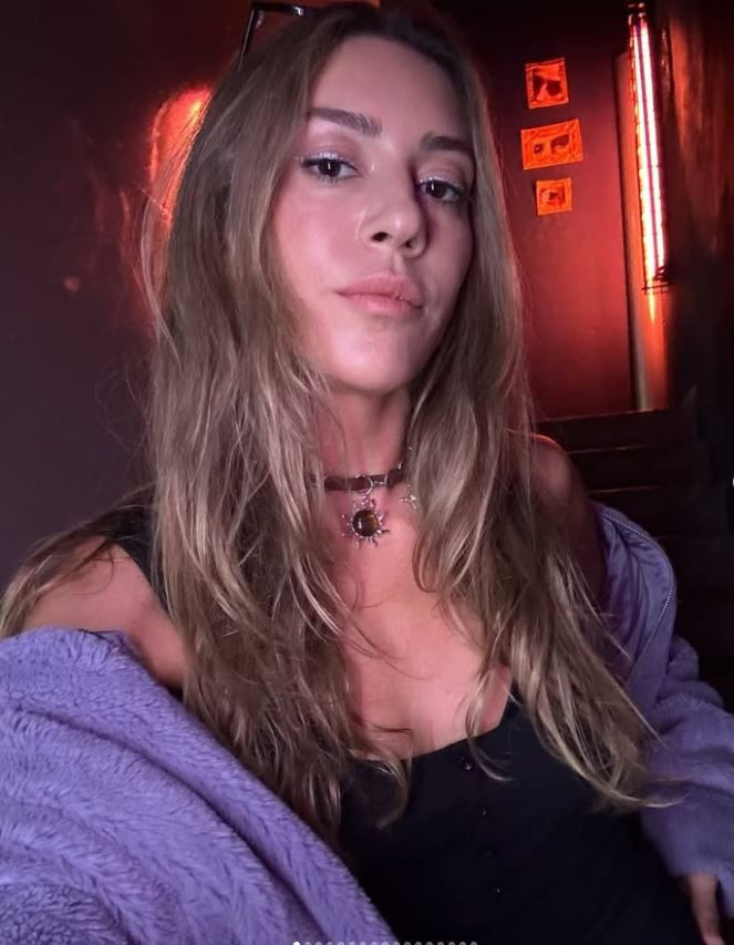 Sinem Kobal kızlarıyla doğayla baş başa: Mutluluk pozları mest etti! - Resim: 8