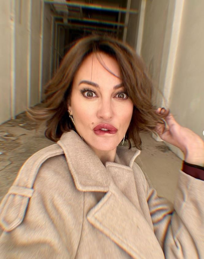 Uzak Şehir'in Mine'si Mine Kılıç ayrıldı, imajı şok etti: Herkes dönüp bir daha baktı! - Resim : 8