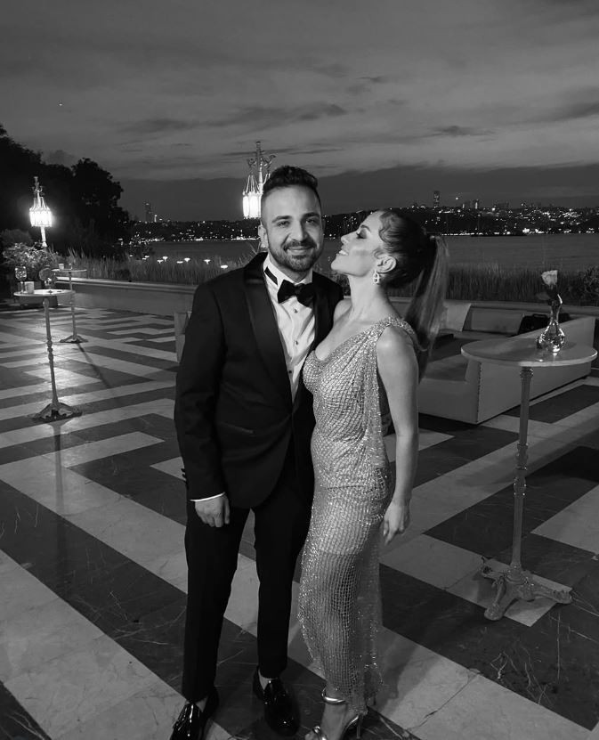 Komşu dehşeti! Ünlü şarkıcı Derya Uluğ ve müzisyen nişanlısı Asil Gök soluğu savcılıkta aldı - Resim : 3