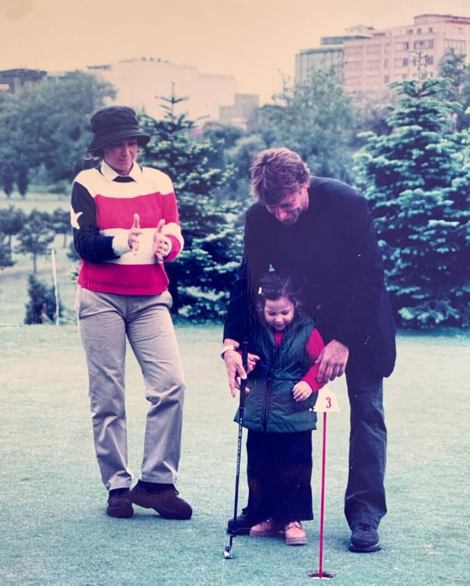 Hülya Avşar’ın kızı Zehra Çilingiroğlu’ndan evlilik sürprizi mi geliyor? 3 yıllık aşkta şaşırtan iddia! - Resim : 12