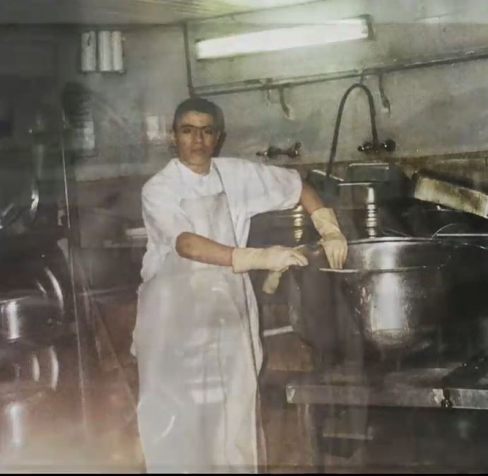 Nusr-Et imparatorluğu sallanıyor mu? Yoksul kasap çırağının hikayesi: Yüksek hesaplar ve kapanan şubeler - Resim: 11