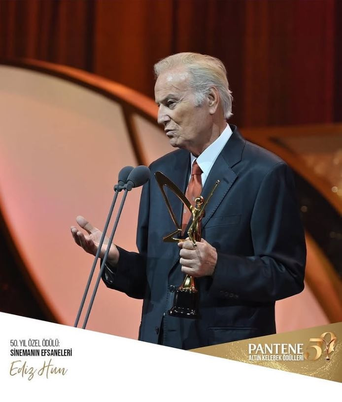 Yeşilçam’ın efsane jönü Ediz Hun 85 yaşında! Doğum günü paylaşımına beğeni yağdı - Resim : 17