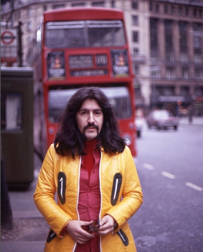 Türk Müziği’nin dev ismi Barış Manço’nun hiç görmediğiniz çocukluk karesi olay oldu! 7'den 77'ye herkesin sevgilisiydi - Resim: 52