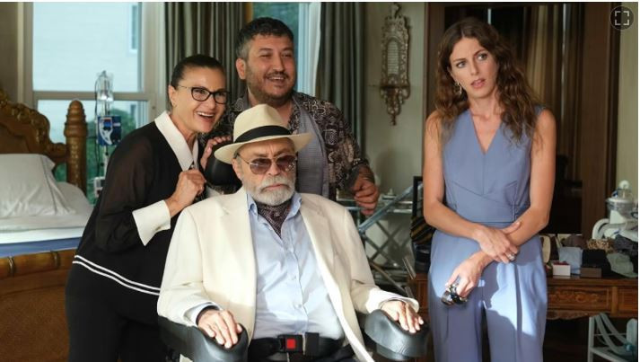 'Sinema öldü' derken Yan Yana'dan rekor gişe - Resim : 1