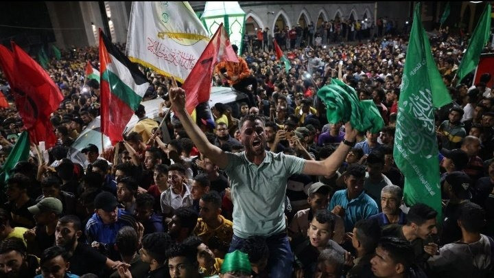 Gazze’de silahlar sustu: Sevinç gösterileri - Resim : 2