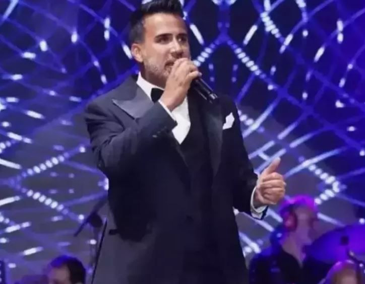 Küçük Emrah’ın gözyaşları Bakü’yü salladı: Serveti gündem olmuştu! - Resim: 6