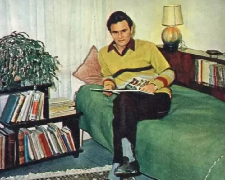 Yeşilçam’ın efsane jönü Ediz Hun 85 yaşında! Doğum günü paylaşımına beğeni yağdı - Resim : 15