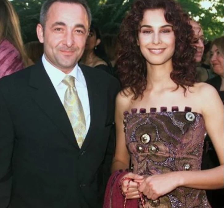 Arzum Onan'dan herkesi şaşırtan evlilik yanıtı! 27 yıllık evliliğin ardından yeni aşka yelken açmıştı: Herkes o tarihi merak ediyordu - Resim: 9