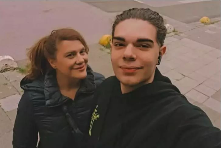 Yedi Numara’nın Ayten’i Ayça Mutlugil'in şok edici değişimi! İşte yeni işi? - Resim : 10