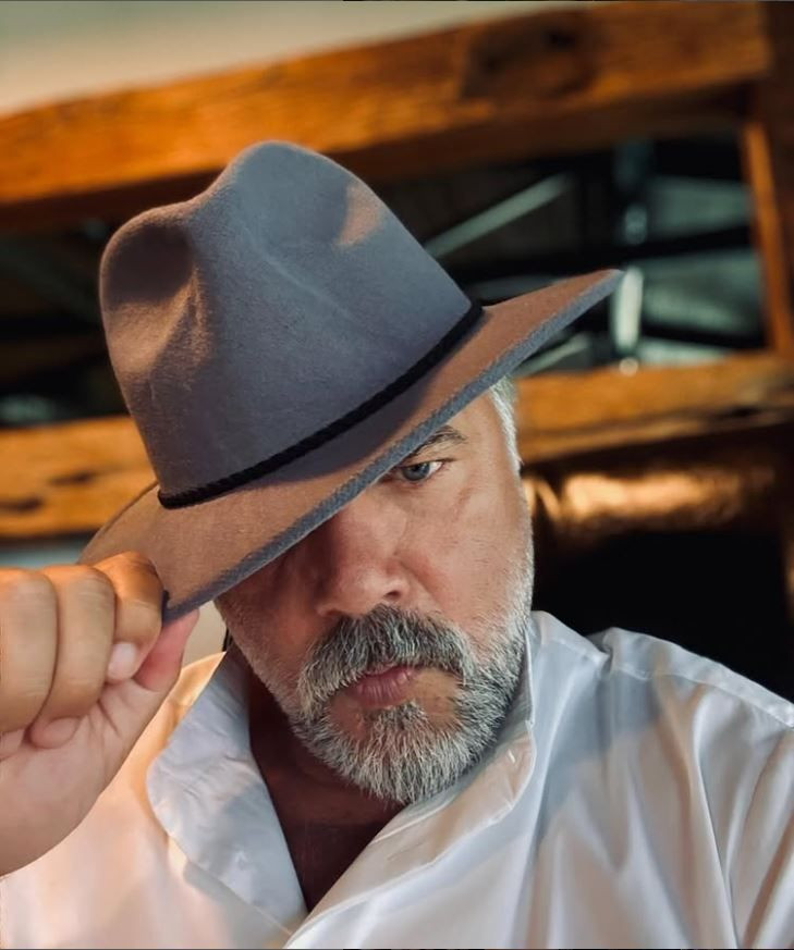 Kim bu sevimli çocuk? Tanımak mümkün değil! EDHO efsanesinin minik hali ortaya çıktı - Resim: 25