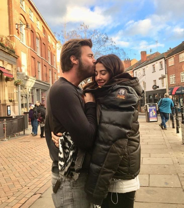 Bu maviş gözlü sarışın minik çocuk kim? Görenler tanımadı: Türkiye’nin en iyi erkek oyuncularından biri - Resim: 41