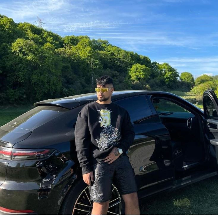 Lvbel C5 'Level' atladı: Otomobil göz kamaştırdı! 15 Milyon TL'lik yeni oyuncağı - Resim : 12