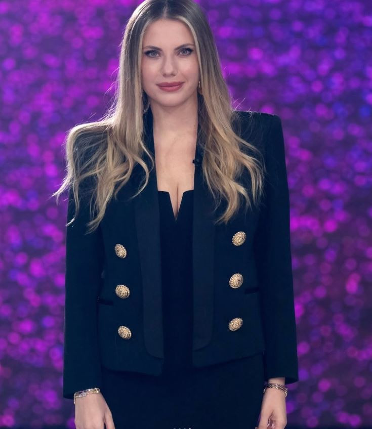 Eda Ece’den Şebnem Bozoklu’ya soğuk duş! Takip butonuna bastı: Neler oluyor? - Resim : 1