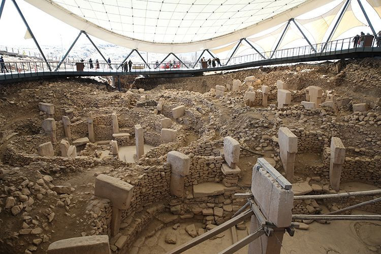 Tarihin sıfır noktası doldu taştı: Günlük 5 bin kişi 12 bin yıllık Göbeklitepe'yi geziyor! - Resim: 33