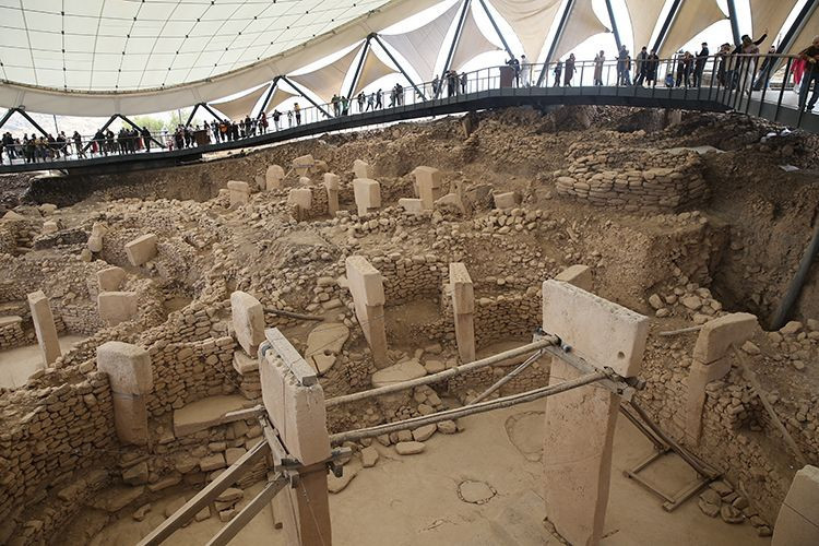Tarihin sıfır noktası doldu taştı: Günlük 5 bin kişi 12 bin yıllık Göbeklitepe'yi geziyor! - Resim: 26