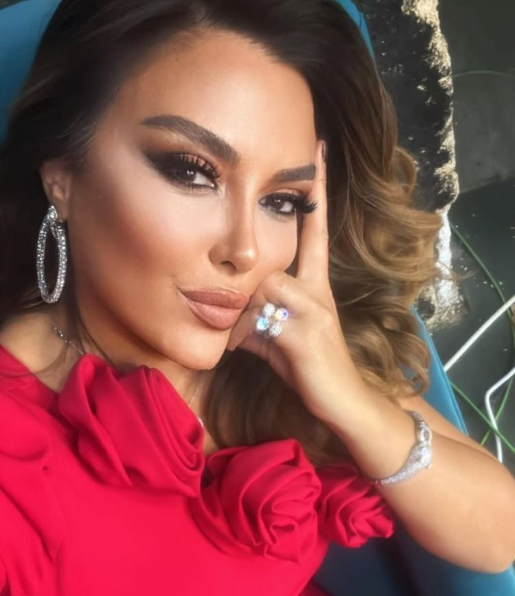 Gelinim Mutfakta sunucusu Aslı Hünel’in gözyaşları! Annesiz ilk doğum günü: Hep aklımdasın - Resim: 2