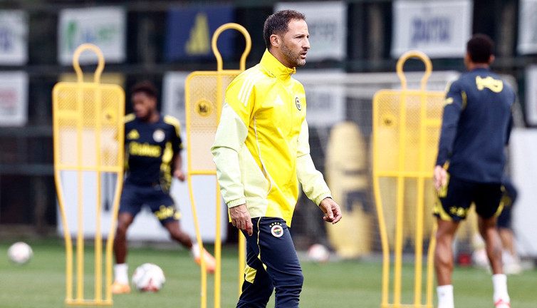 Fenerbahçe'de yıldız oyuncu haftalar sonra antrenmana çıktı