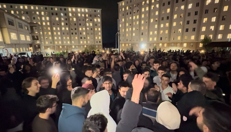 KYK yurdunda hijyen isyanı! 2500 öğrenci bir aydır yıkanamıyor